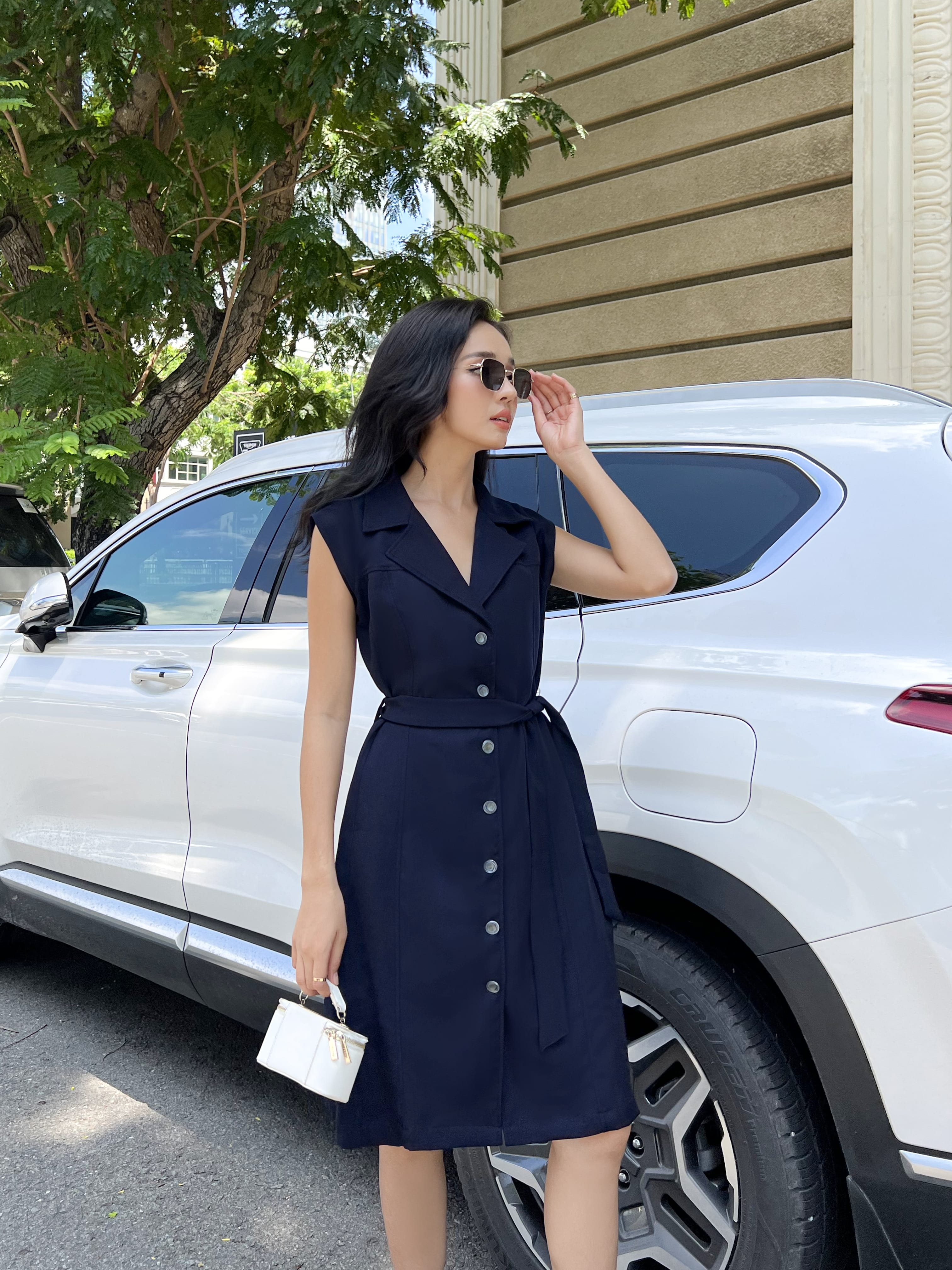 Đầm navy cổ vest thắt belt - YV LE & CO