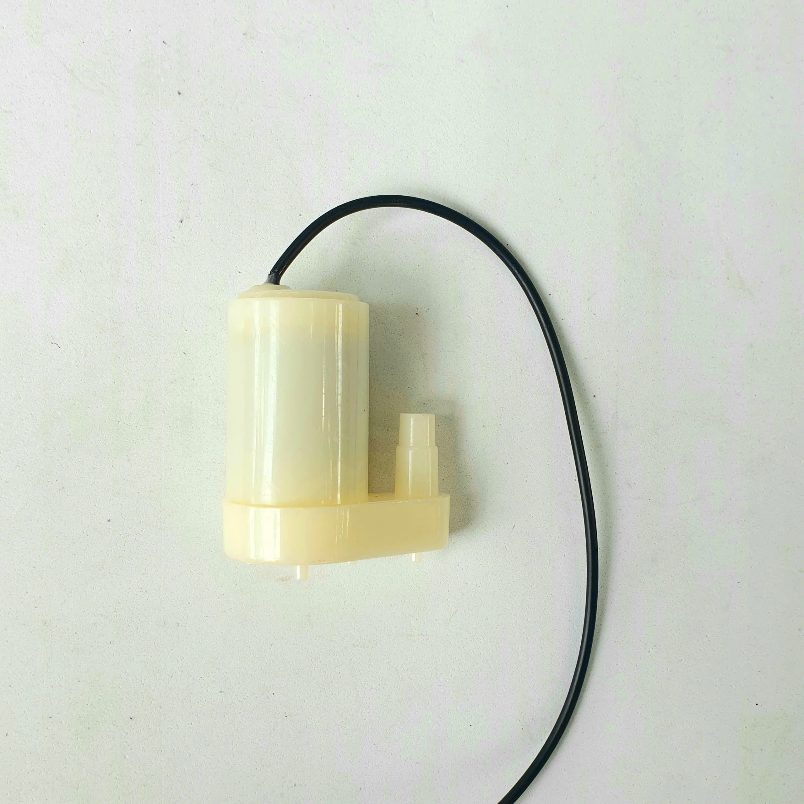 Máy bơm mini bơm chìm siêu nhỏ 5V bơm mạnh và êm