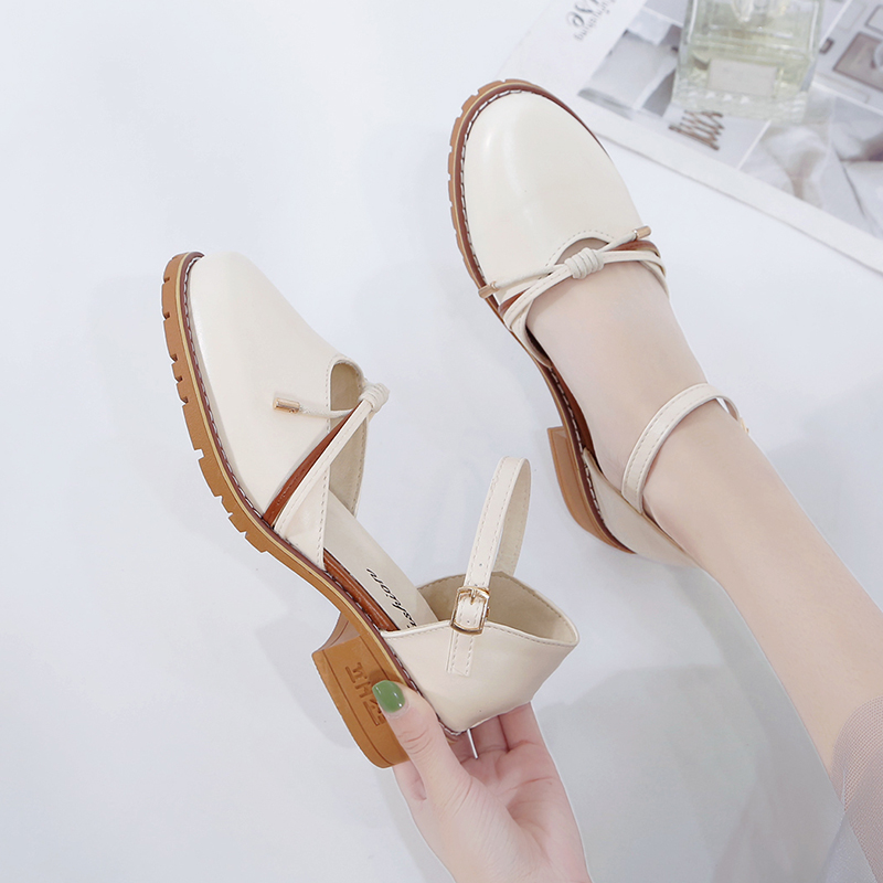 Sandal Nữ Bít Mũi Đế Thấp 3 Phân