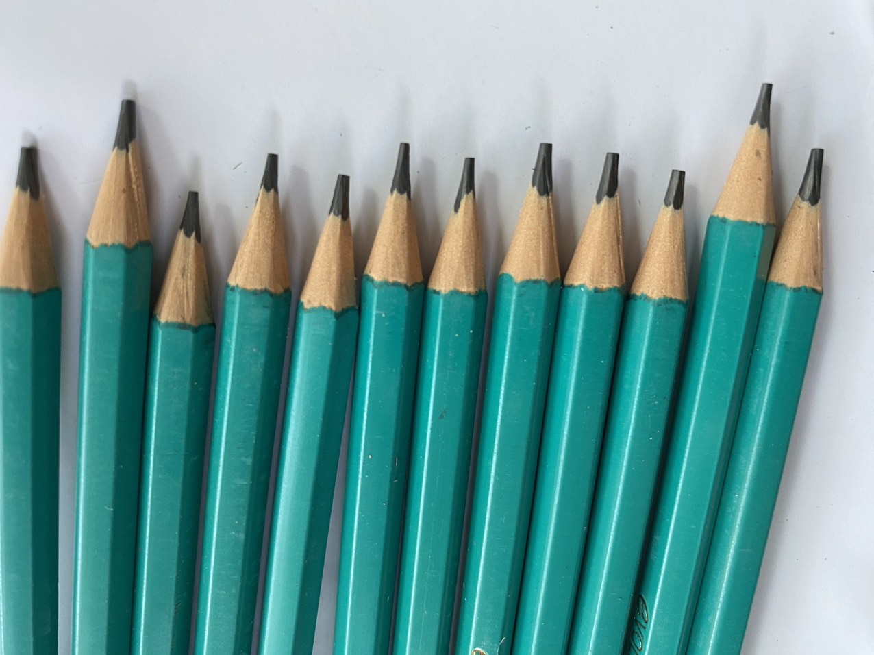 1 hộp 12 bút chì pháp 2B