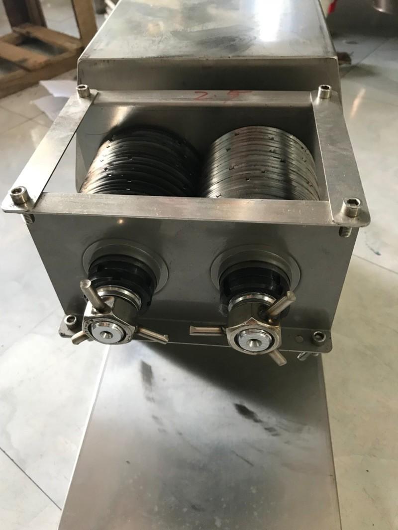 máy thái thịt QX 250