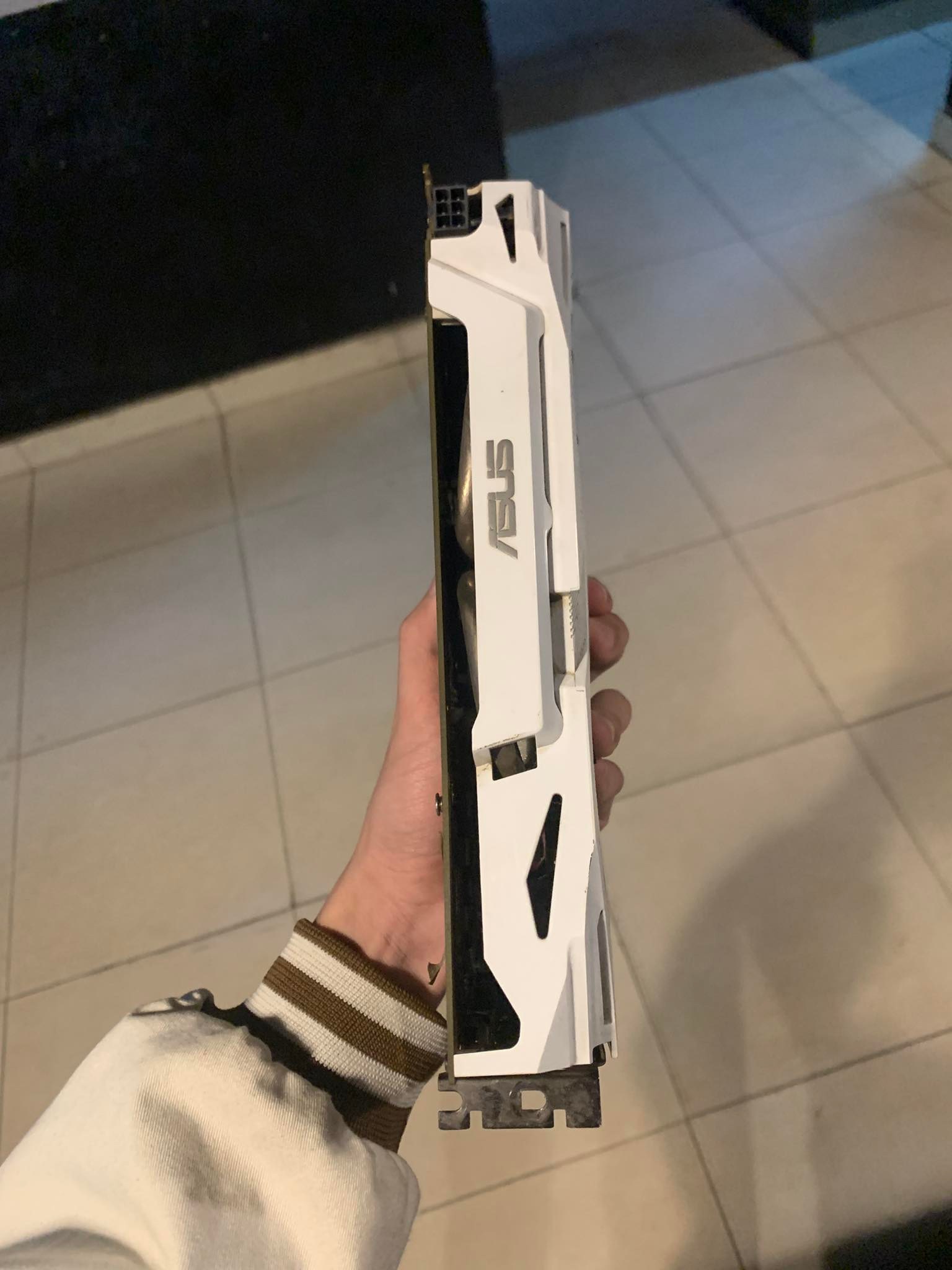 Card Asus Dual GTX 1060 3G/2F