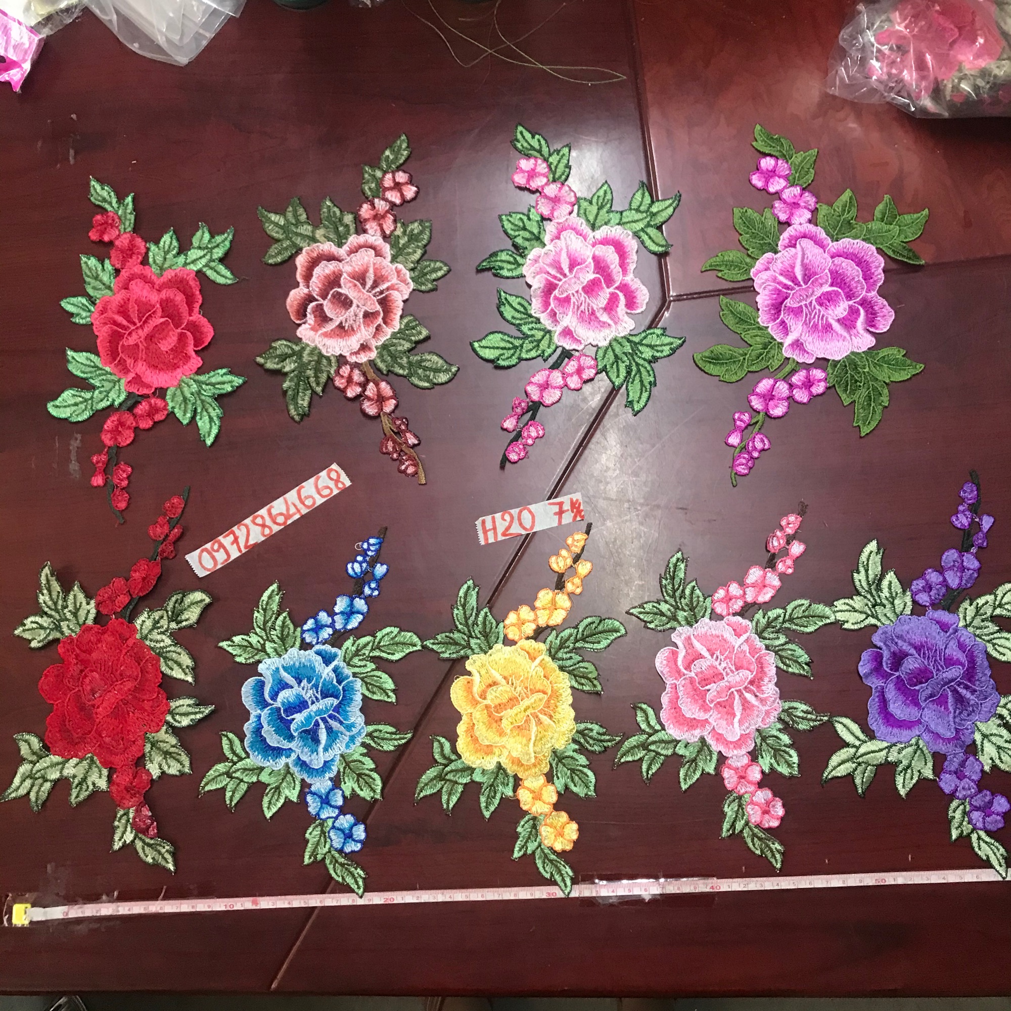 2 bông Hoa thêu trang trí mã H20