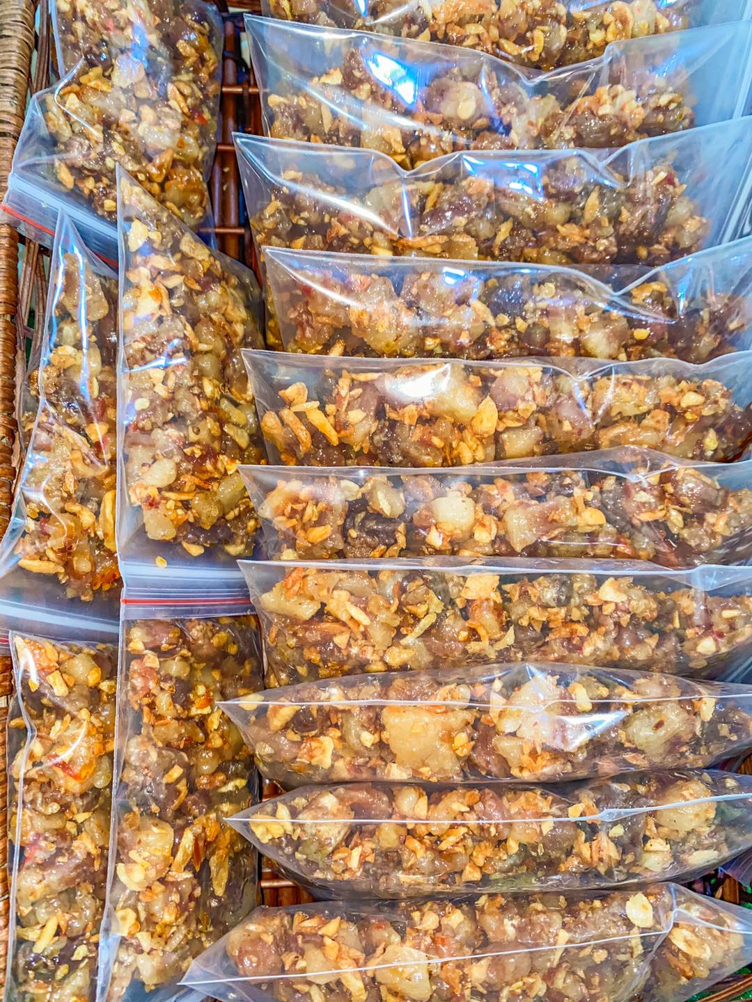 [HCM]tốp mỡ rim mắm tỏi bịch 50gr