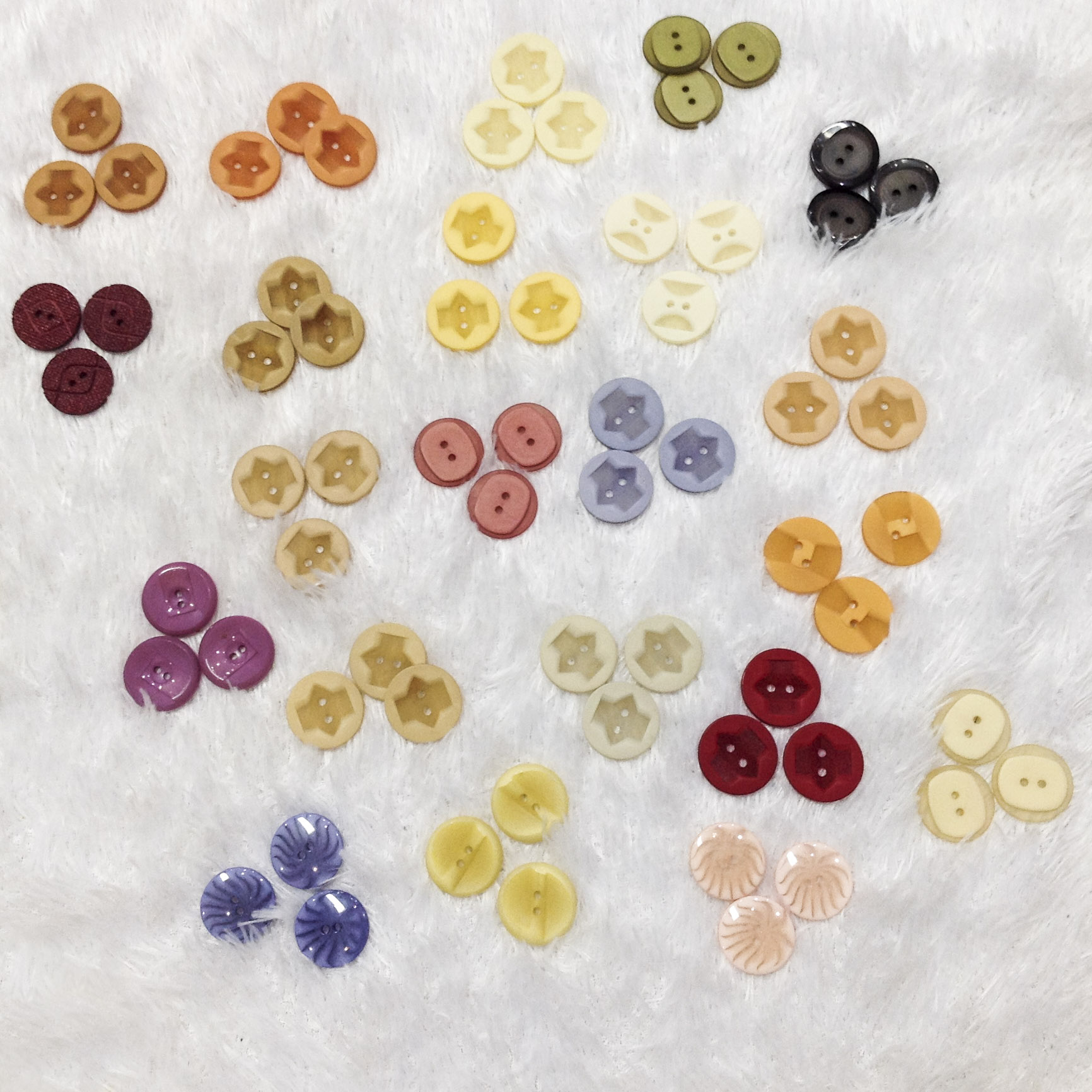 4 buttons multicolor matte double hole plastic jacket button slim buttons veston blazer size 2.2cm [pack of 4 buttons]
