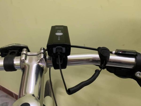Đèn xe đạp kiêm còi HJ062