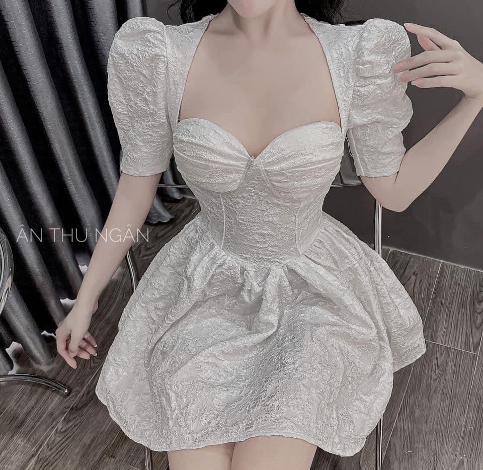 Đầm dự tiệc tay phồng cổ vuông chất gấm siêu xinh