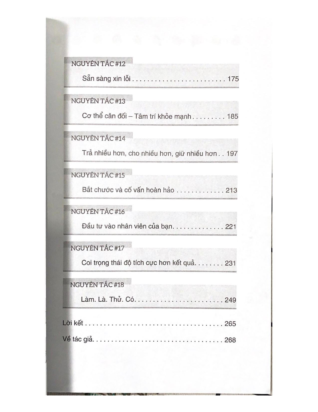 Sách - Từ Tay Trắng Đến Tỷ Đô-Vanlangbooks