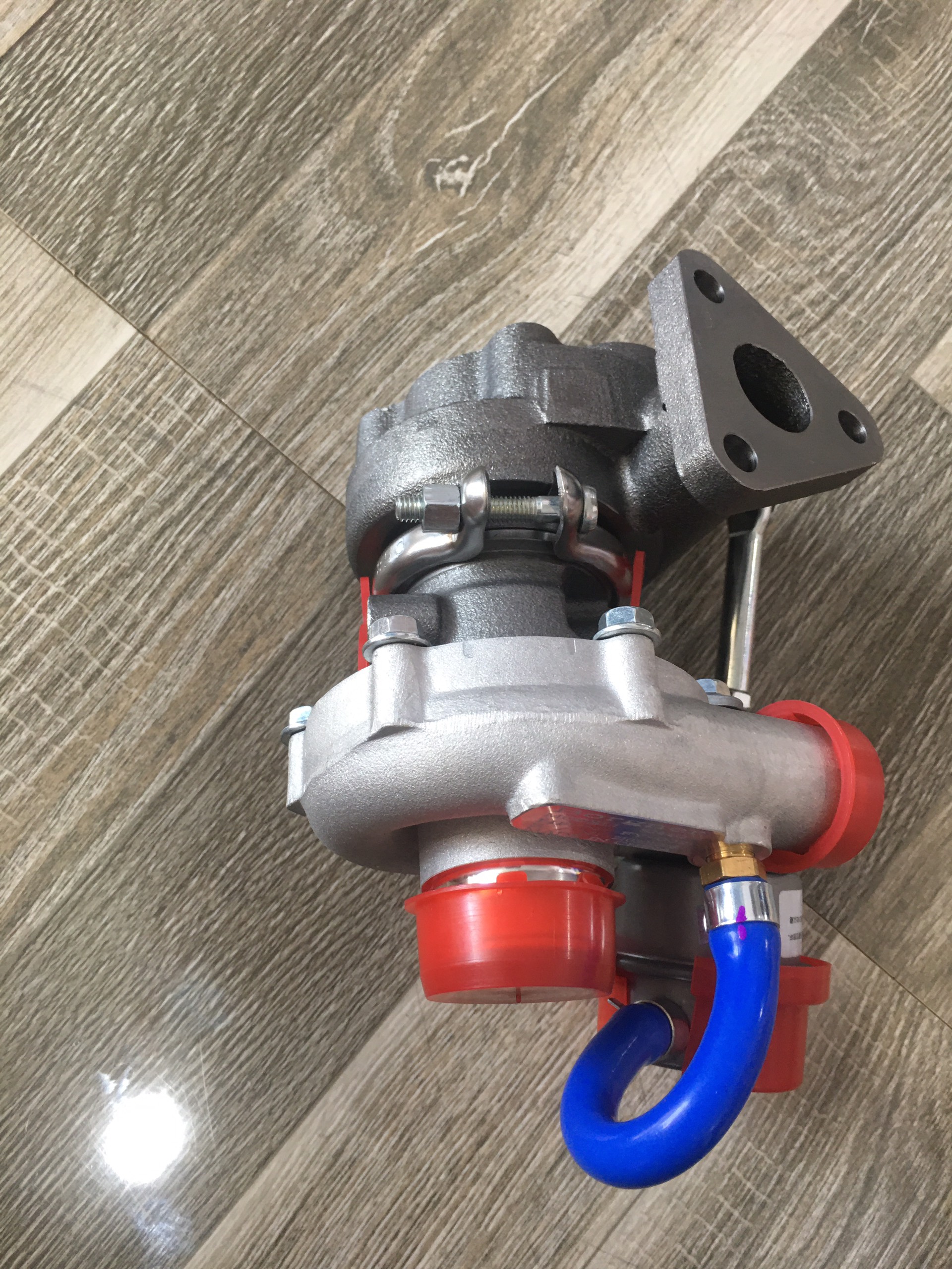 Phụ kiện ô tô: tu bô qc480 sj44q bóc-nờ hộp nhựa