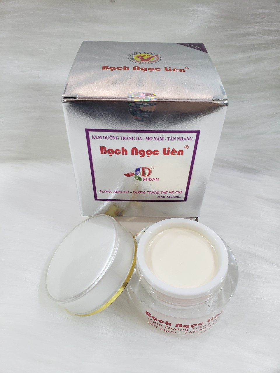 [HCM]Kem dưỡng trắng da mặt Bạch Ngọc Liên 20gr