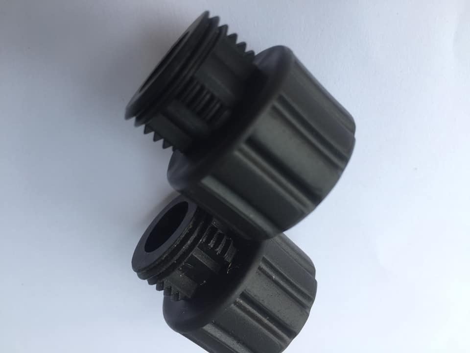 2 chiếc lơ 21 bằng nhựa cao cấp