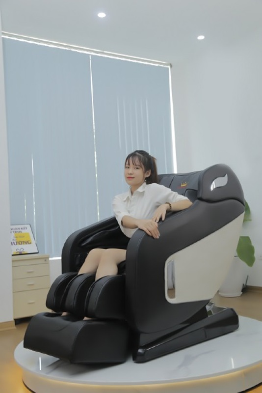 Ghế massage Queen Crown QC CX8 Nữ Hoàng Sức Khoẻ
