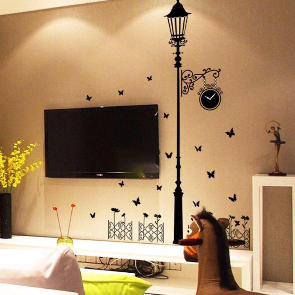 decal dán tường mẫu cột đèn phong cách