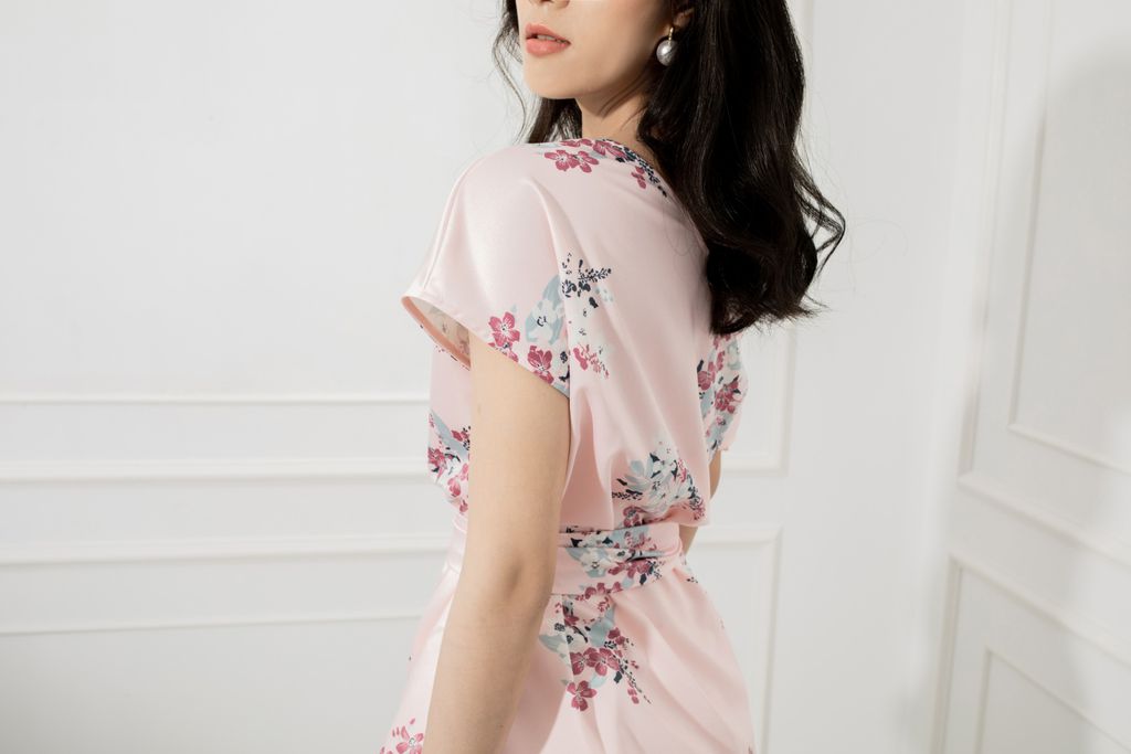 Masara áo lụa lệch vai hoa đào
