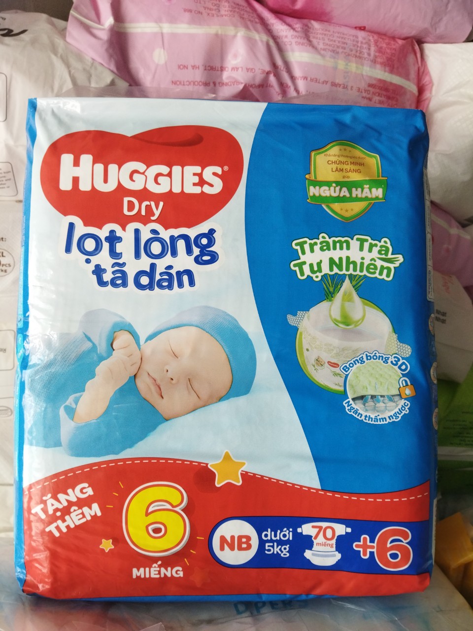 Combo 2 bịch Tã dán Sơ Sinh Huggies tràm trà size NB70+6 miếng