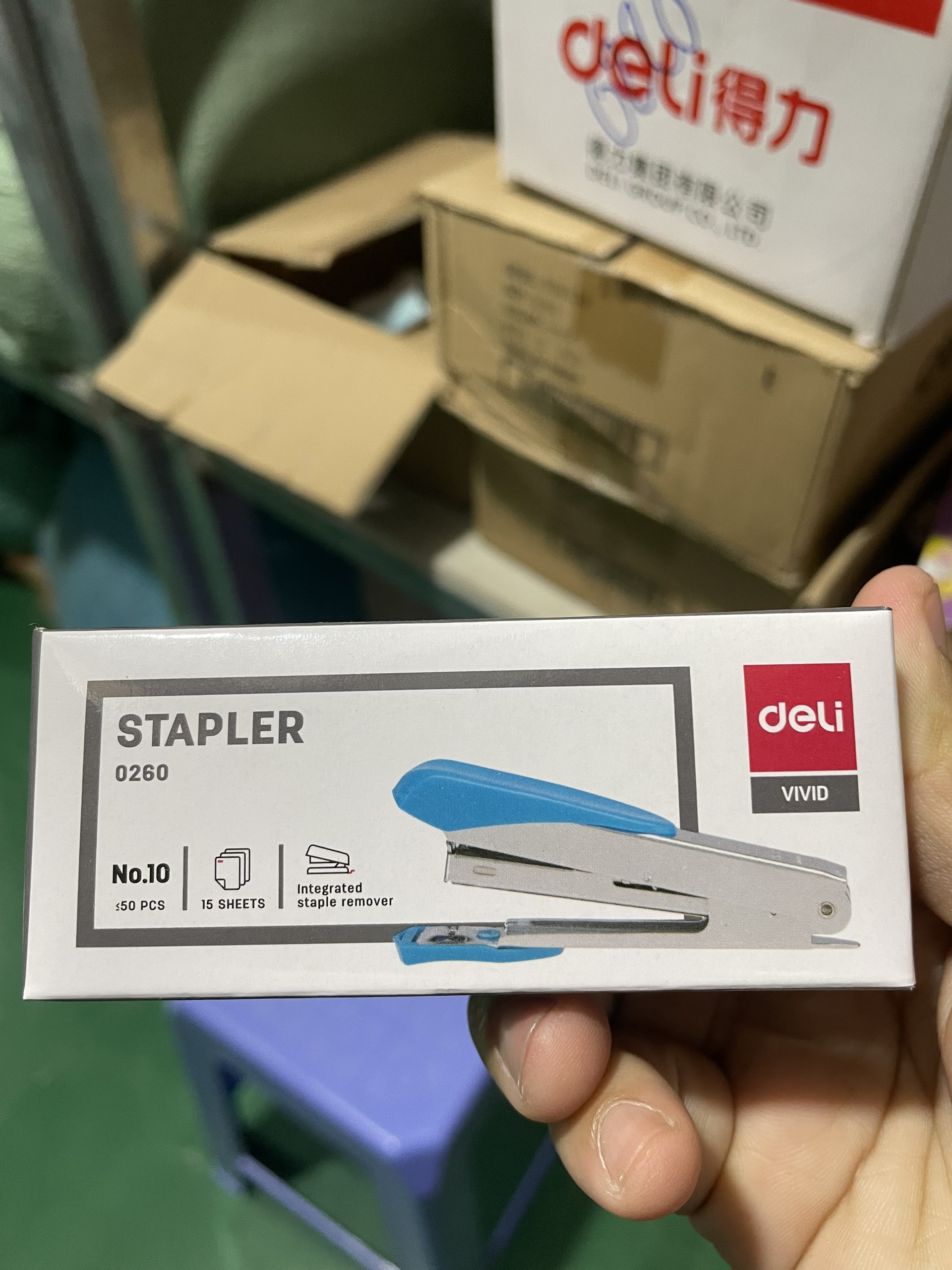 Dập Ghim Số 10 Deli E0260 Bền Đẹp, An Toàn, Dễ Sử Dụng