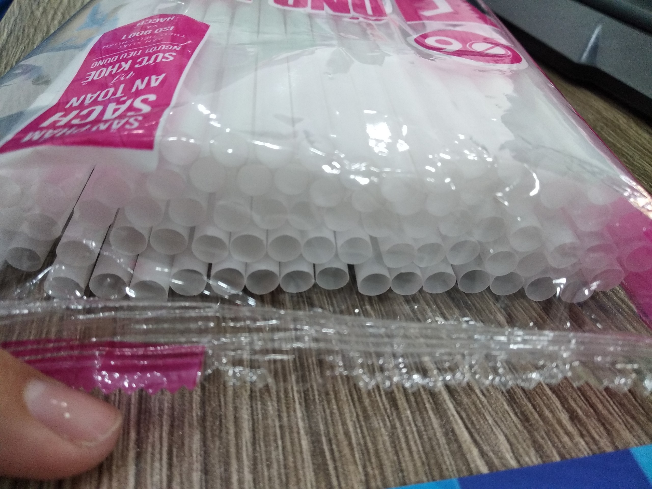 SET 5 Gói Ống Cong Trắng phi 6 (uống nước ngọt, cafe)