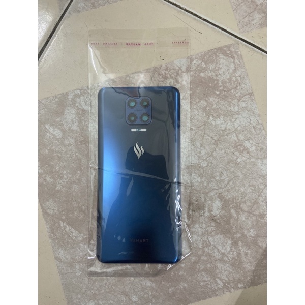 Thay kính lưng Vsmart Aris pro / Aris zin hãng liền kính camera