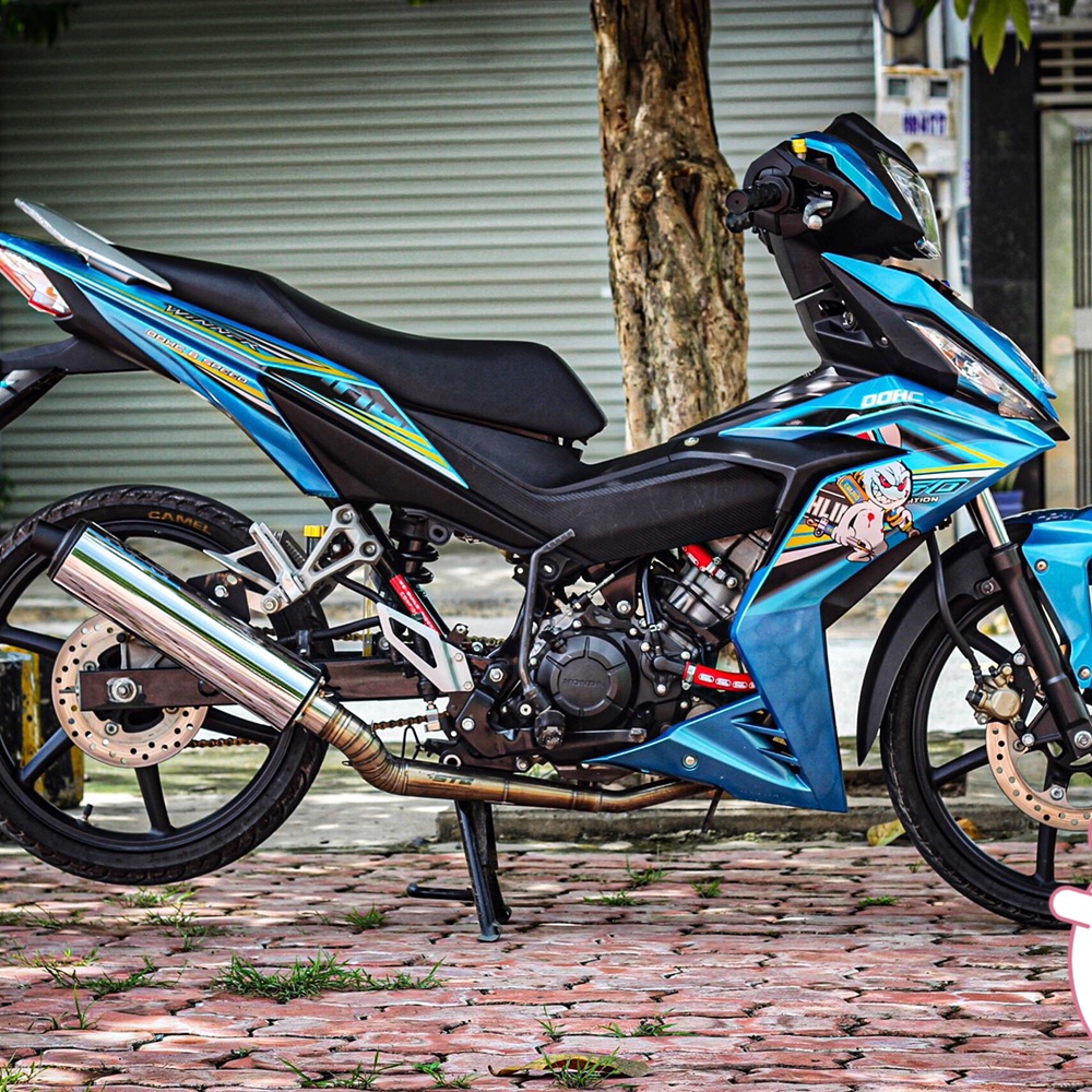 Tem rời Winner thỏ cầm phuộc dán xe xanh