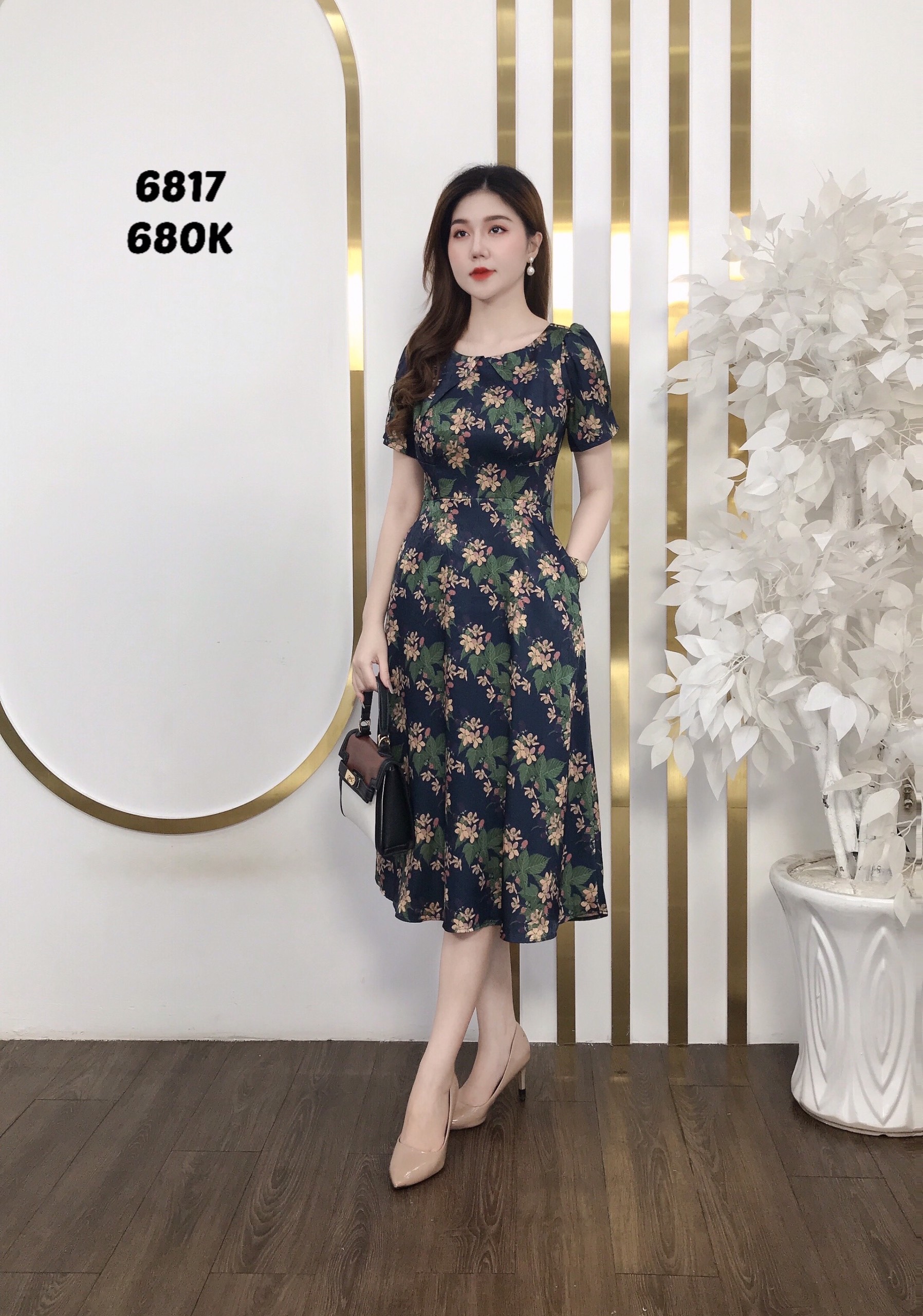 Đầm EMY EM6817 Xoè Xanh Đen Cổ Tròn