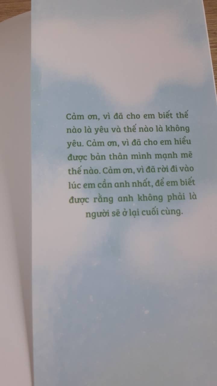 Sách - Bình thản đối diện nhẹ nhàng bước qua - Du Phong