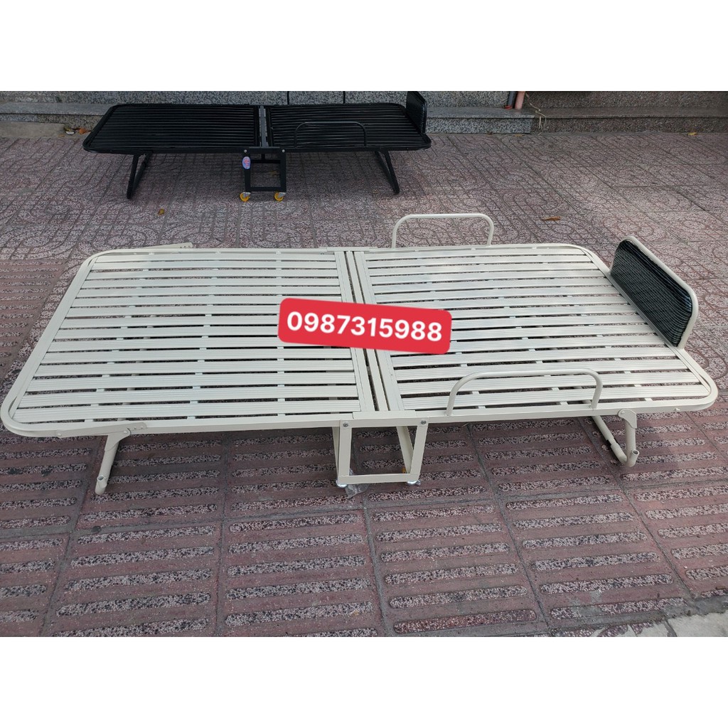 Giường sắt xếp di dộng 1m2x 2m màu kem, lắp ráp tận nơi tại Hồ Chí Minh, xưởng nhà bao giá tốt