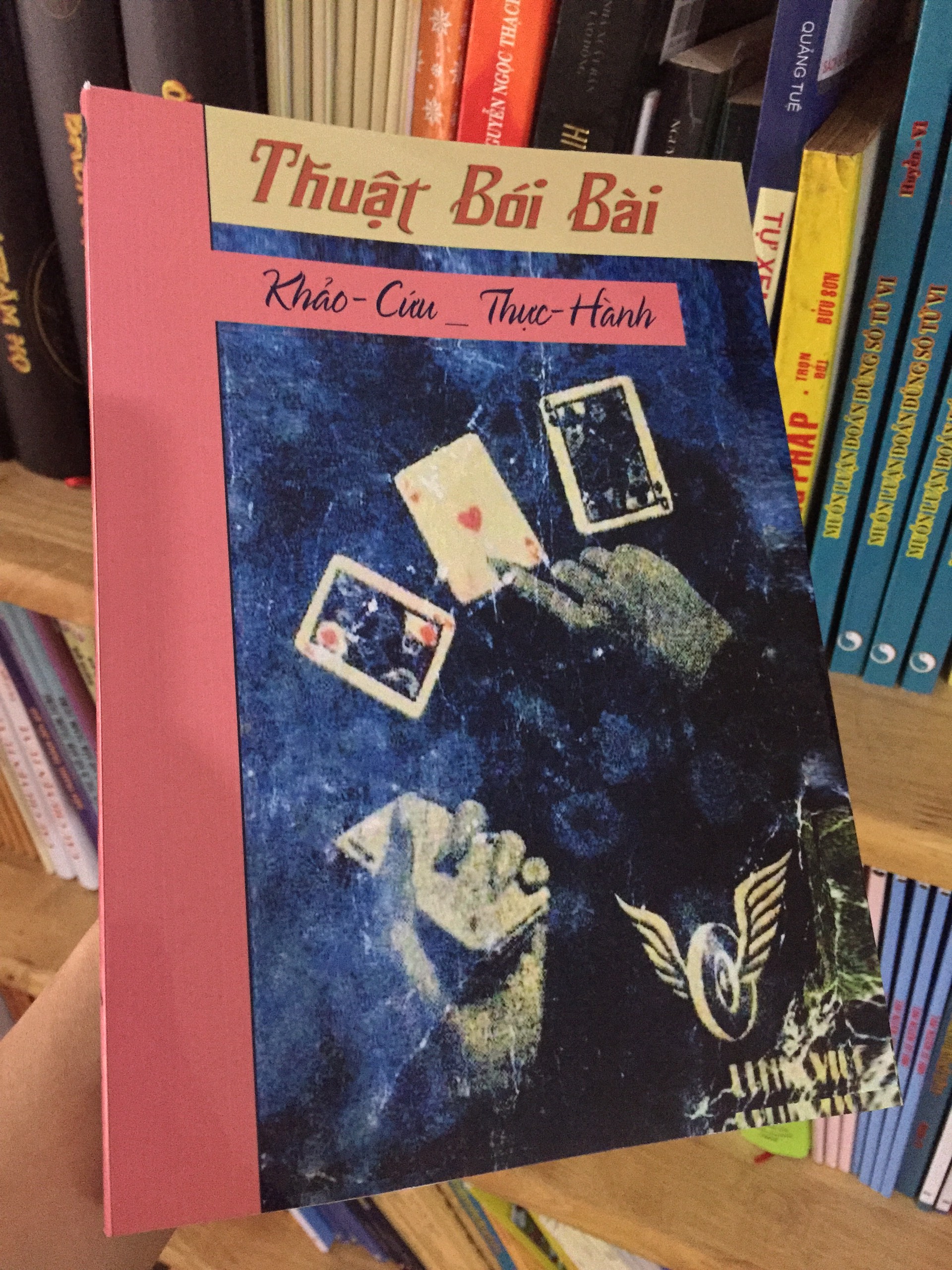 Sách thuật bói bài khảo cứu thực hành