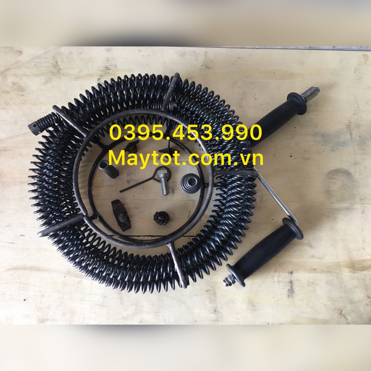 [HCM]dây thông cống lò xo phi 16 dùng tay quay ( dài 9m+1 bộ đầu thông+1 tay quay+ 1 đầu kết nối)