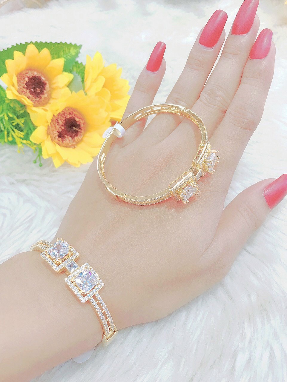 [HCM]Vòng Tay Nữ Đá Vuông Đối Xứng Lên Tay Sang Chảnh Tinh Tế - Bền Màu Thiết Kế Chắc Chắn - UV77111 - QJ - Dùng Đeo Đi Tiệc Làm Quà Tặng Ý Nghĩa
