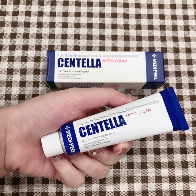[HCM]Kem Rau Má giảm Mụn Phục Hồi Da Medi Peel Centella Mezzo Cream