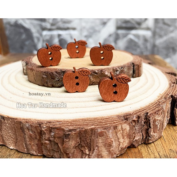 Nút Gỗ Quả Táo BT094 - Hoa Tay Handmade