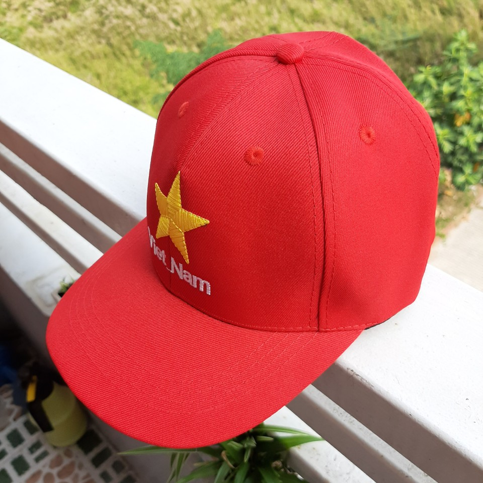 [HCM]NÓN LƯỠI TRAI CỜ ĐỎ SAO VÀNG - NCD01