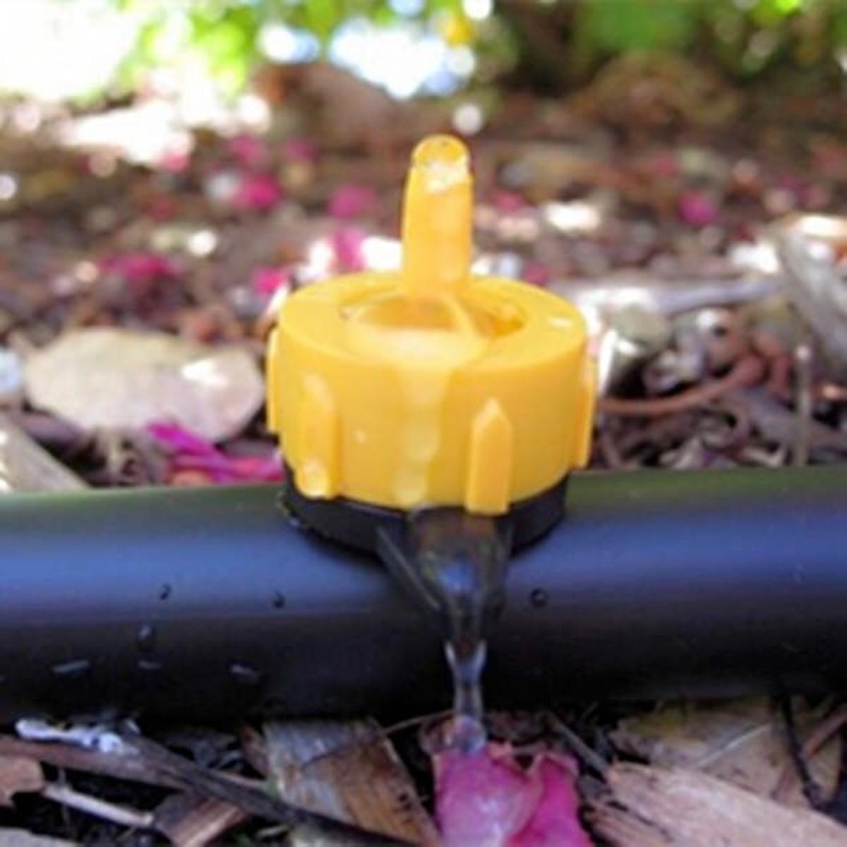 Pressure Compensating Drip Nozzle for Watering Plants