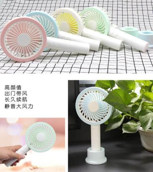 Quạt Cầm Tay Mini Đèn Led 4 Cánh Pin Sạc Có Đế