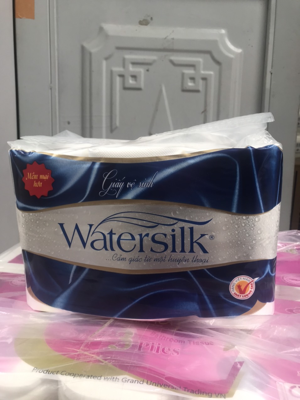 Giấy Vệ Sinh Watersilk Bịch 12 Cuộn loại 1