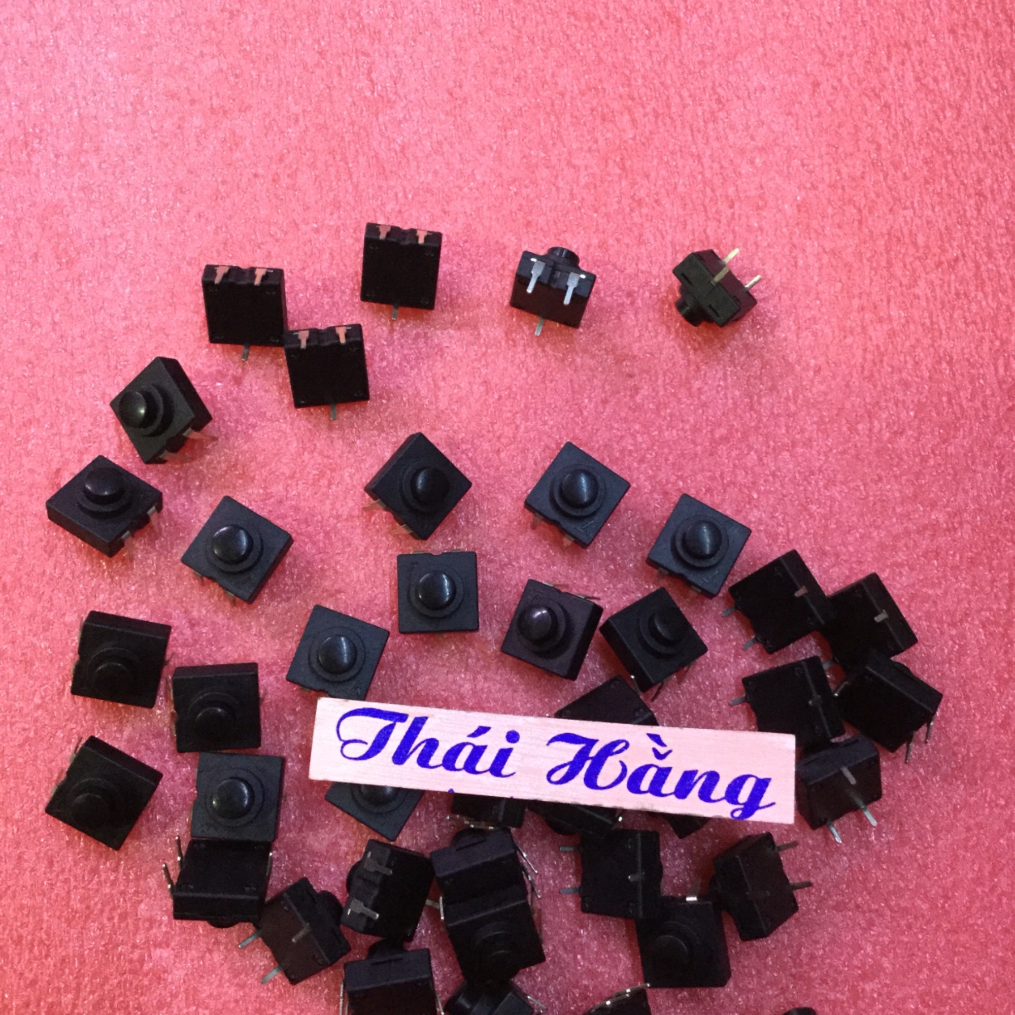 Công tắc đèn pin 3 chân 2 bên (10 chiếc )