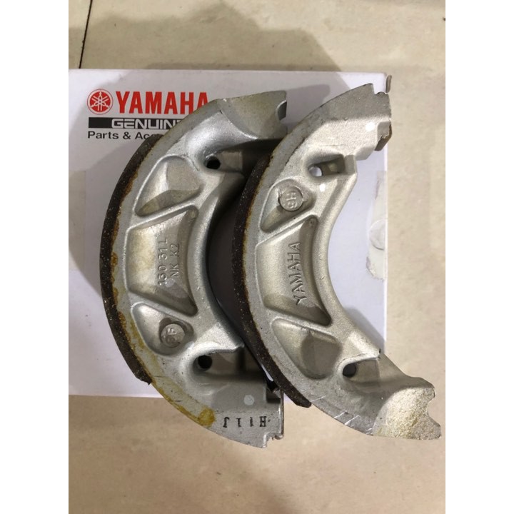Bố thắng đùm sau xe yamaha sirius, nouvo, mio, jupiter .... zin ,,
