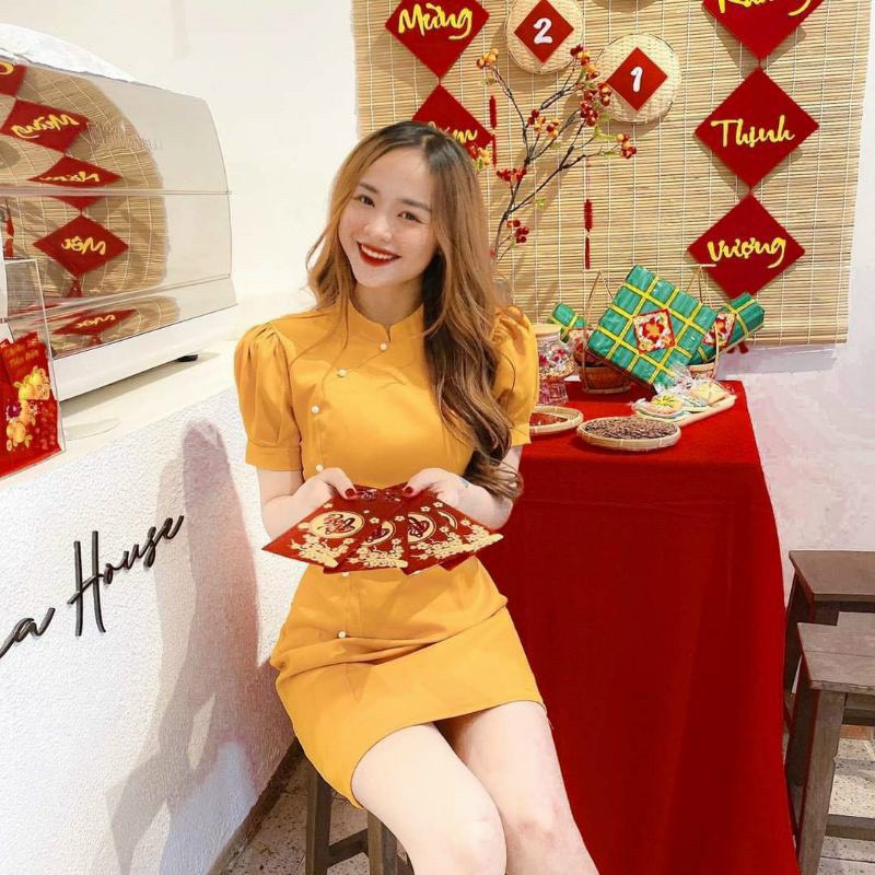 đầm cổ tàu đóng cườm