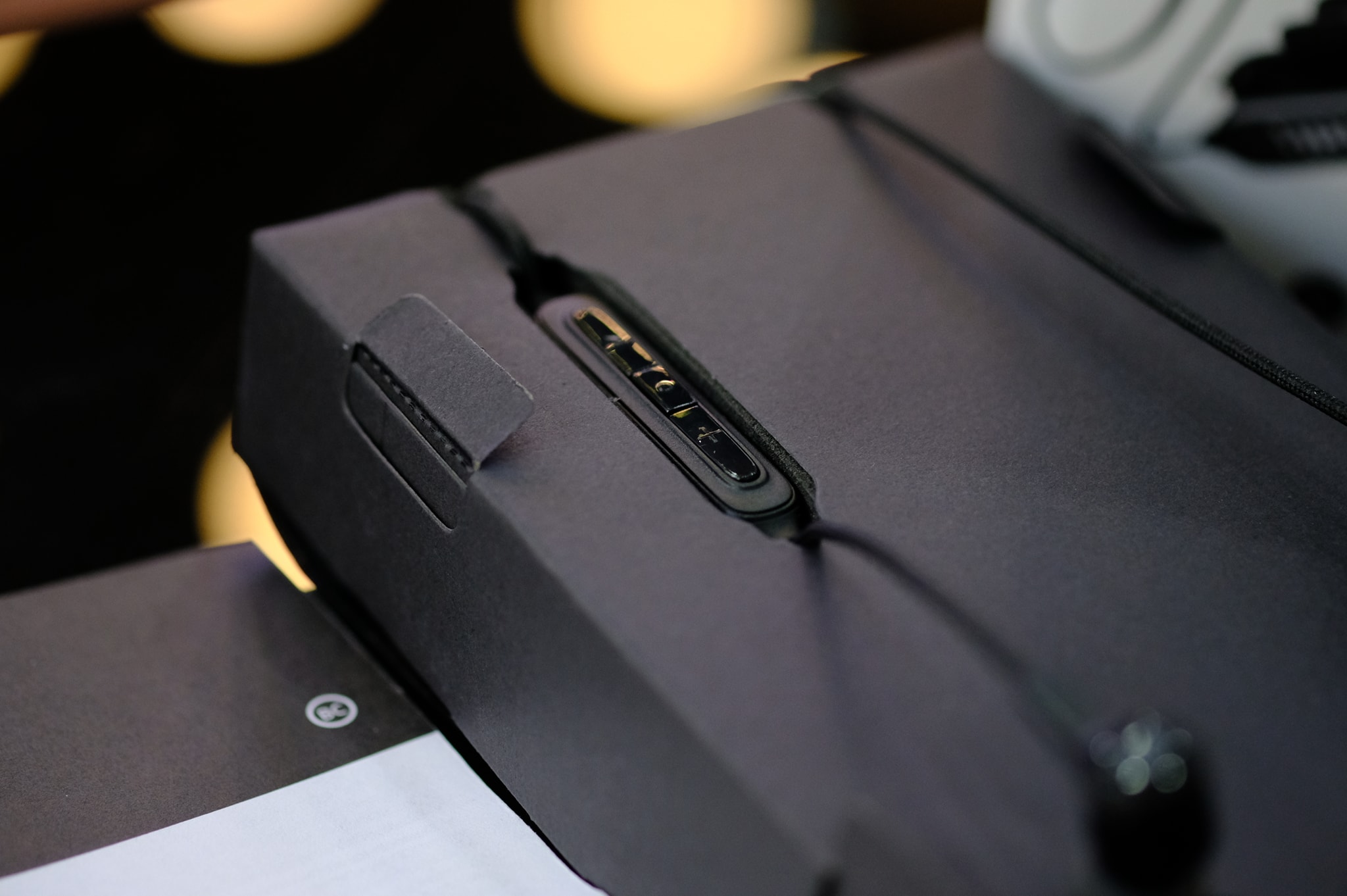 Tai nghe bluetooth JBL E25BT Chính Hãng