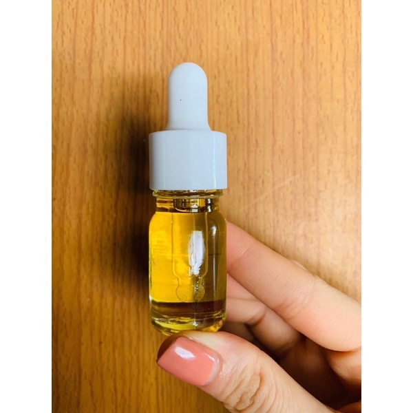 [ HOÀN TIỀN 15% ]  Saffron cao cấp Trắng Da Dưỡng Ẩm Giảm Mụn Mờ Xạm Nám cho làn da đều màu rạng rỡ Thúc đẩy quá trình tái tạo da, cải thiện bề mặt da sần sùi, thô ráp, lỗ chân lông to