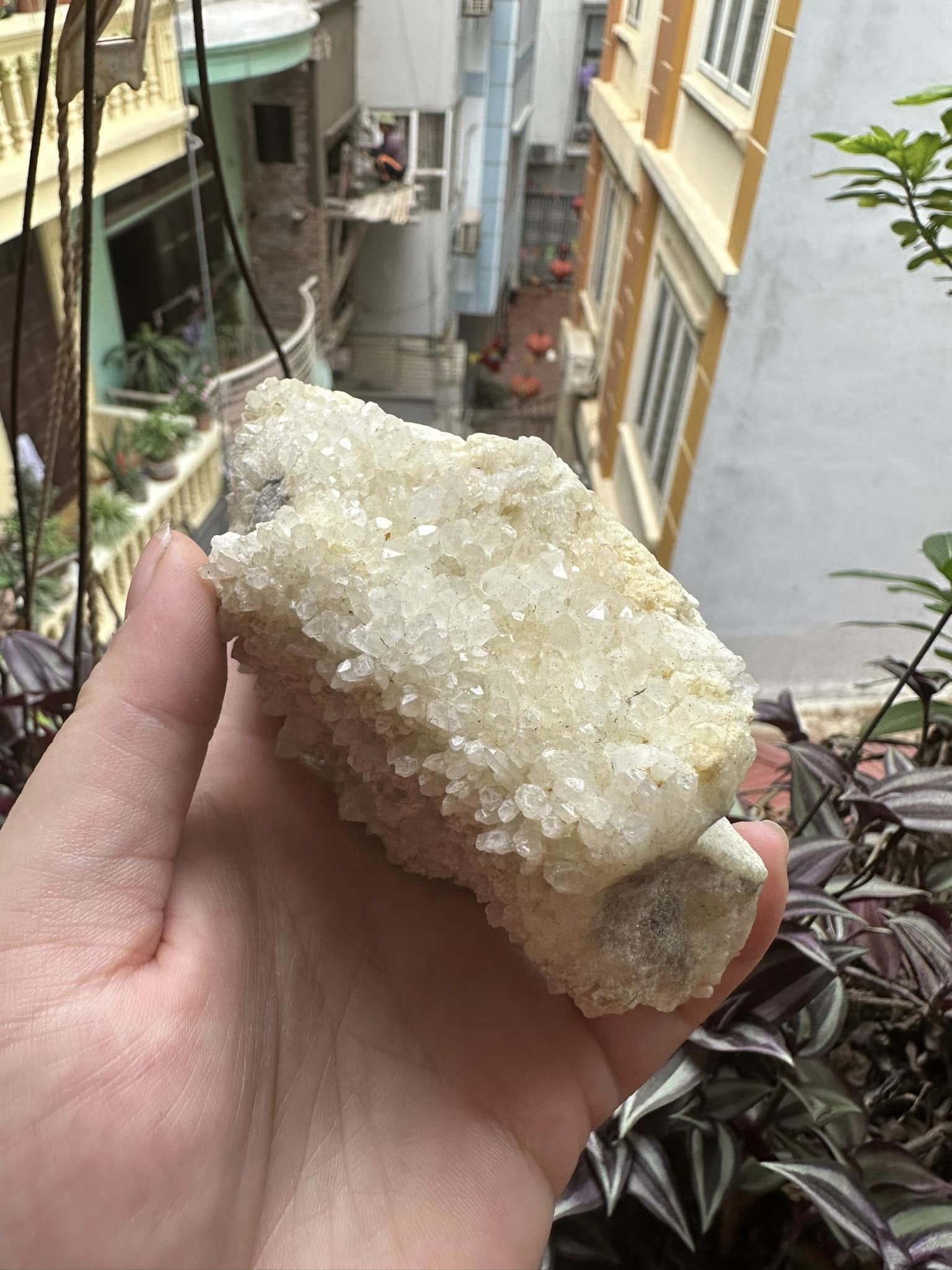 Cụm tinh thể thạch anh 100k trắng tinh