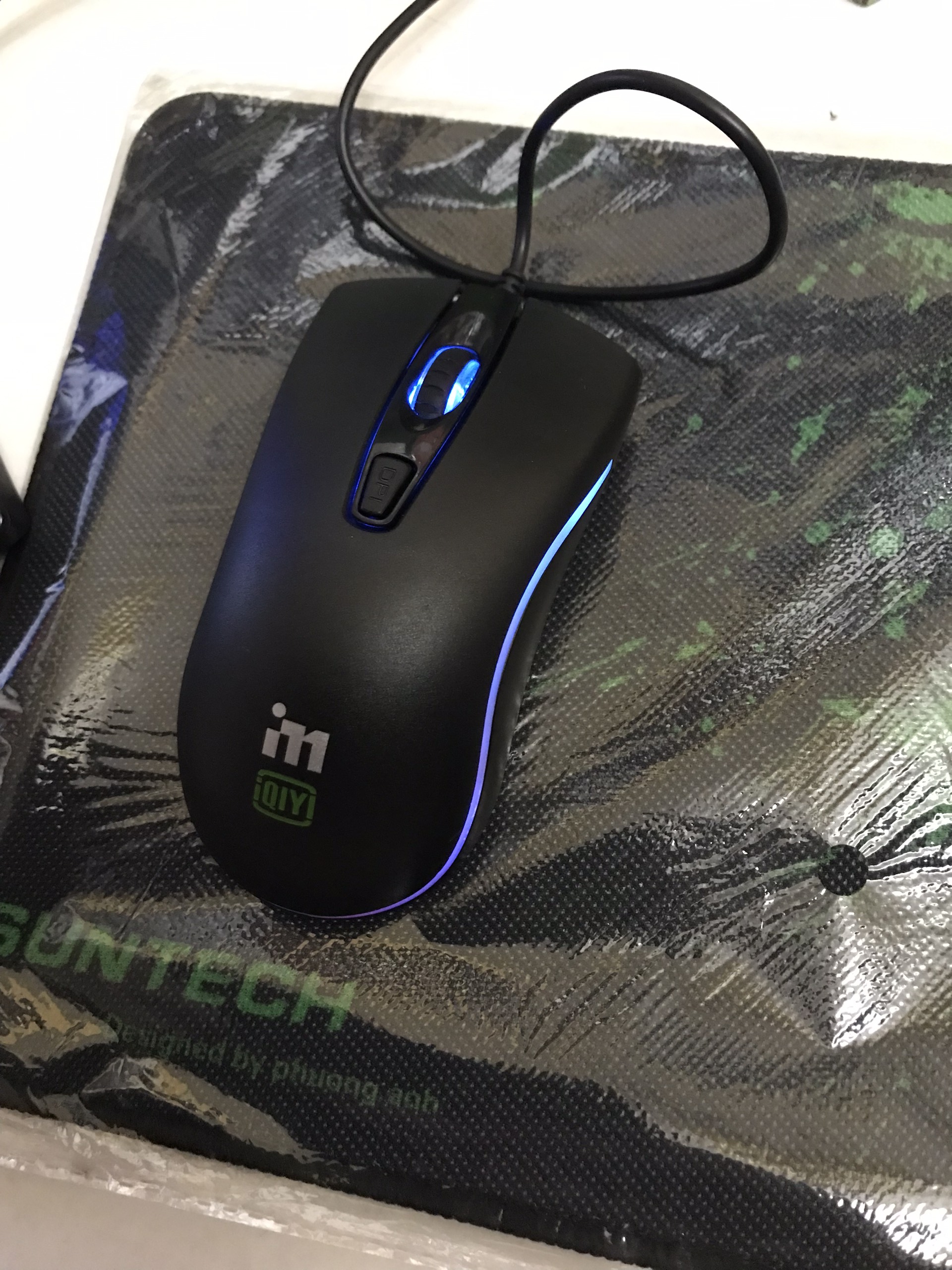 Chuột chơi game led QIY I80 đổi màu