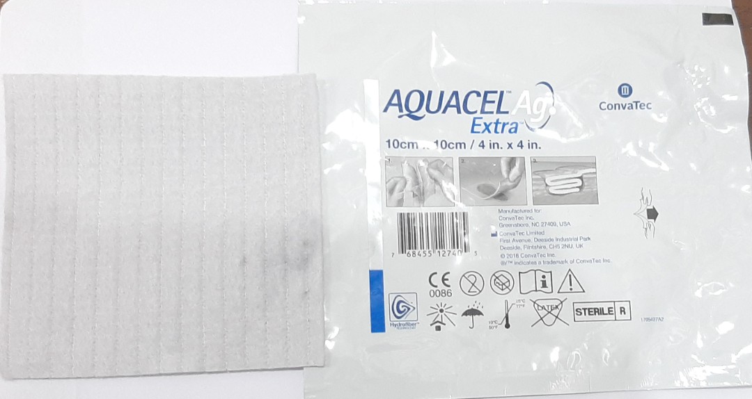 GẠC KHÁNG KHUẨN HÚT DỊCH  AQUACEL AG EXTRA 10X10CM