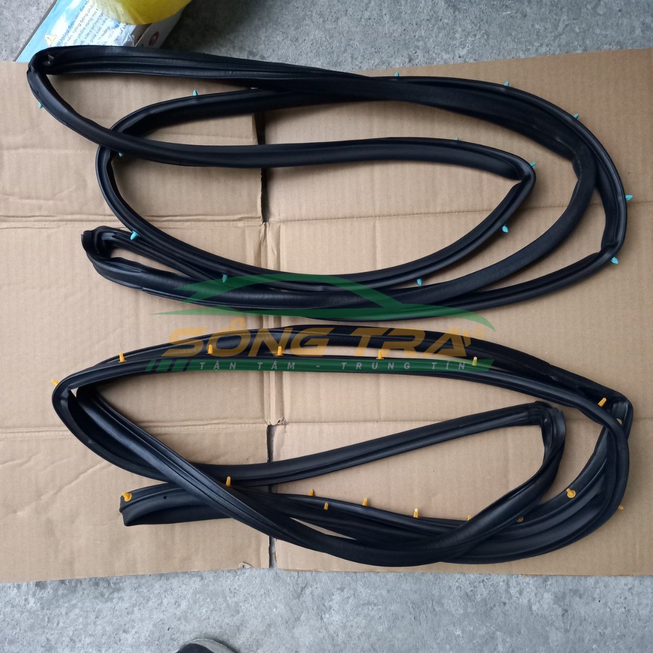 GIOĂNG CÁNH CỬA TRƯỚC KIA PRIDE, CD5 (2 CÁNH TRƯỚC)