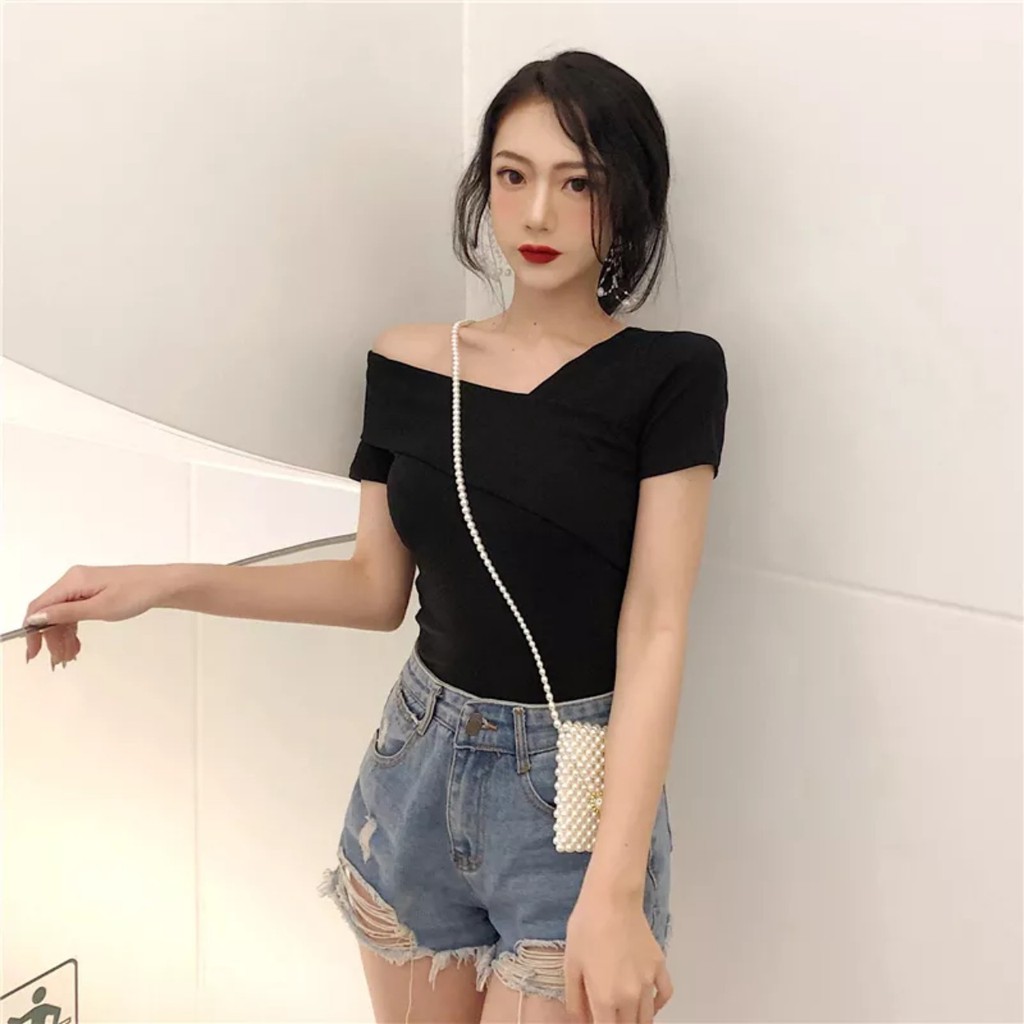 ÁO THUN KIỂU NỮ TRỄ VAI SIÊU SANG