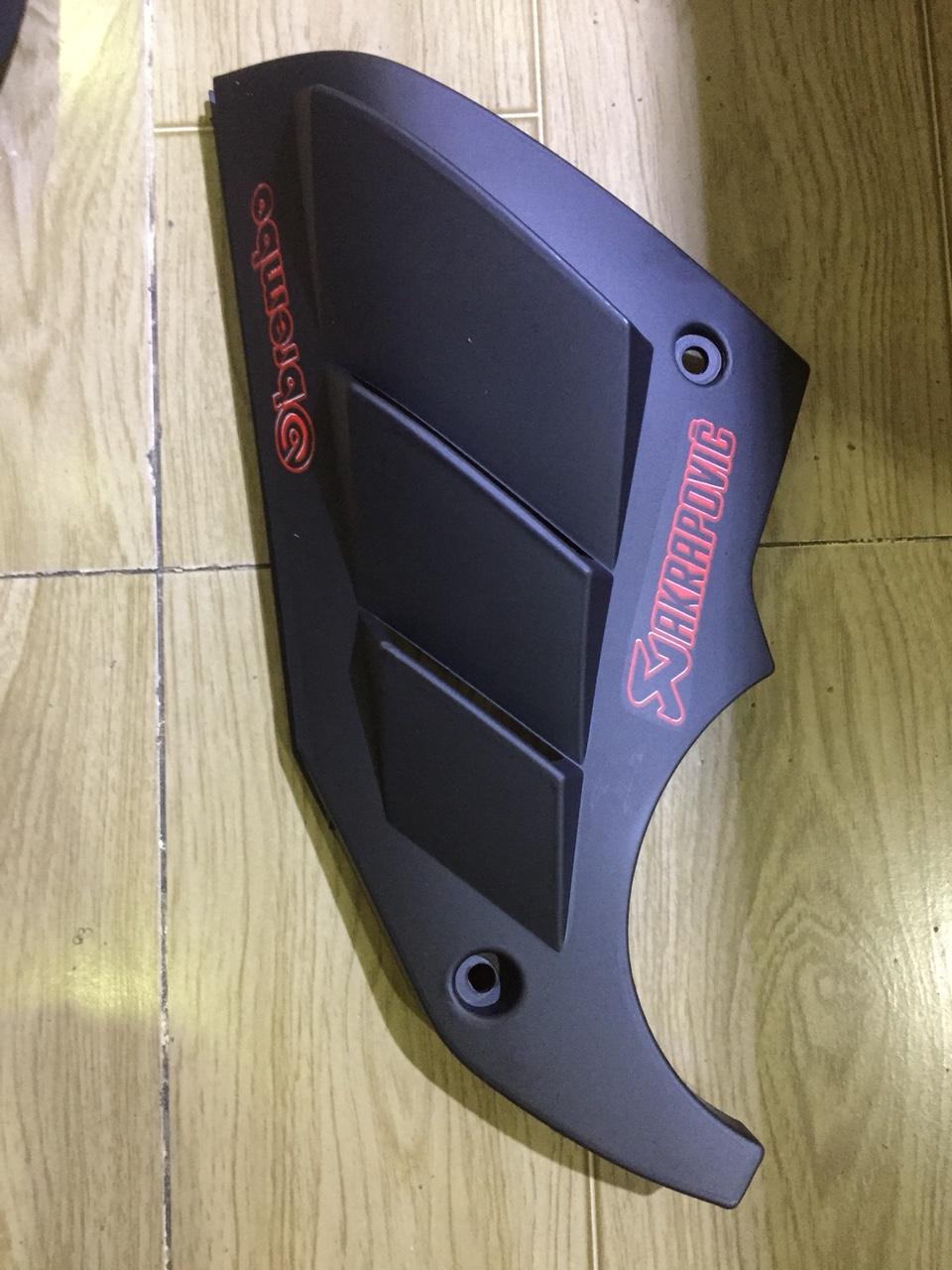 Ốp sườn kiểu cá heo cho xe Honda Winner 150 - 1 cặp