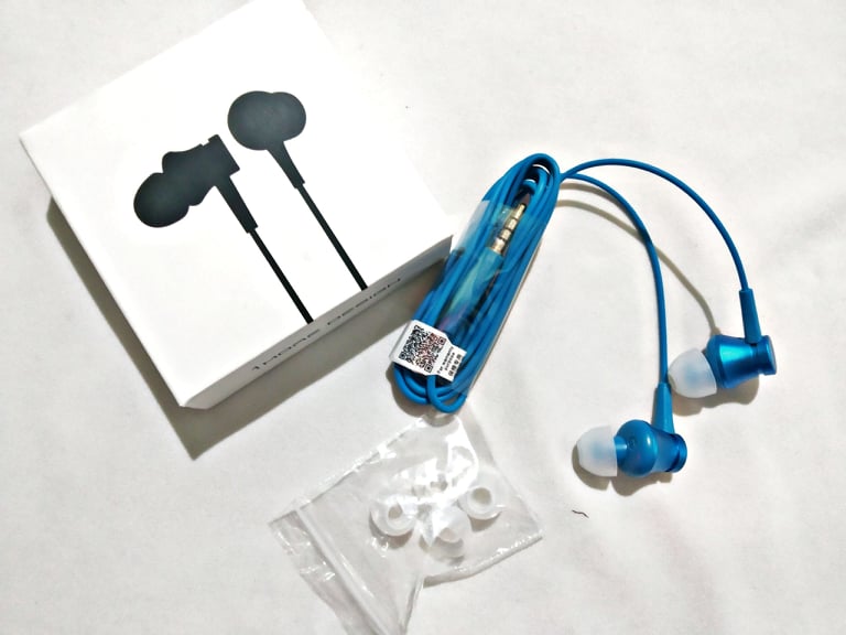 Tai nghe XIAOMI In - EAR HEADPHONES Basic CAO CẤP