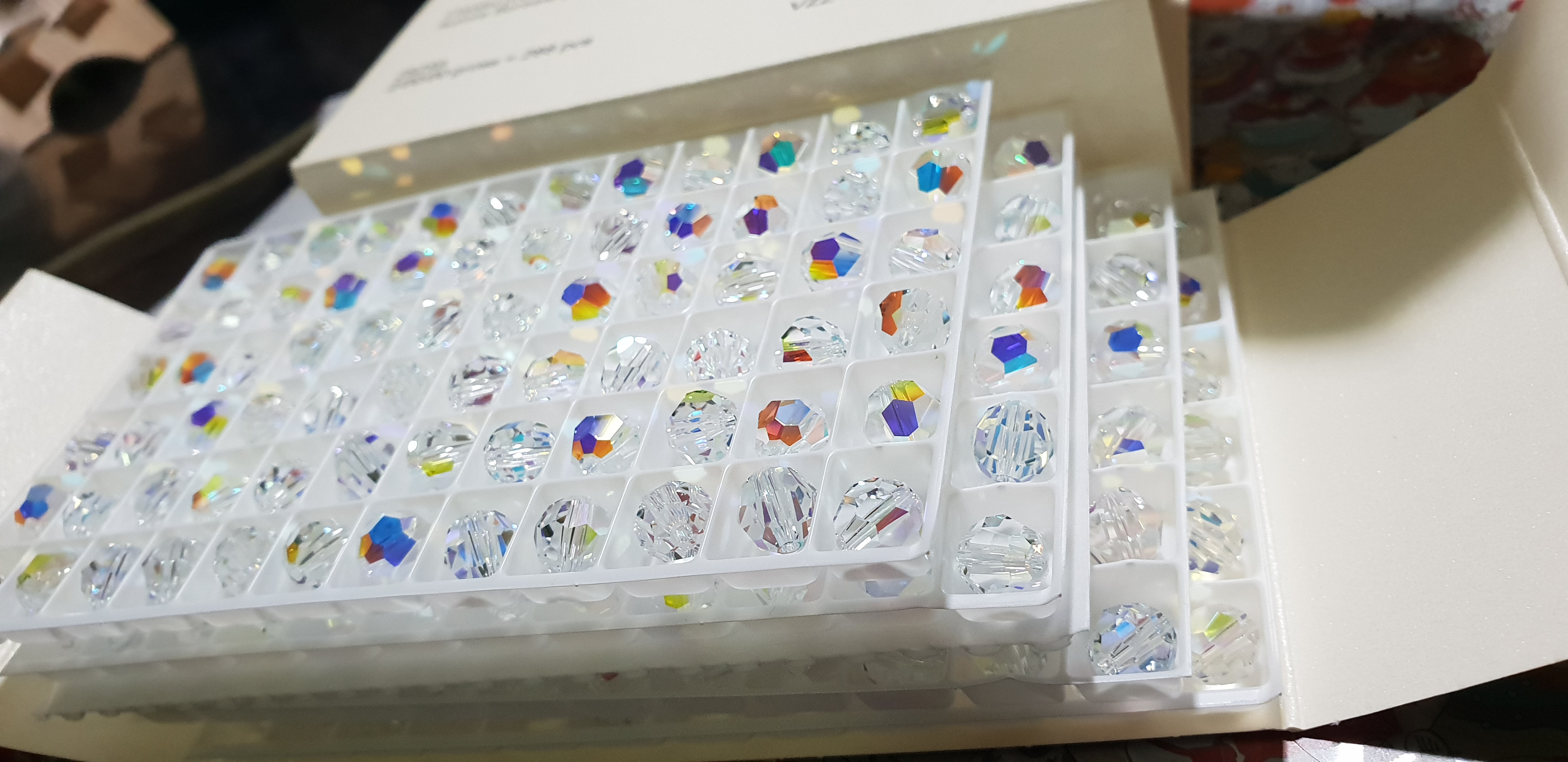 Pha lê Swarovski Áo loại tròn giác lớn 4mm [Combo10/20/30/50 viên]