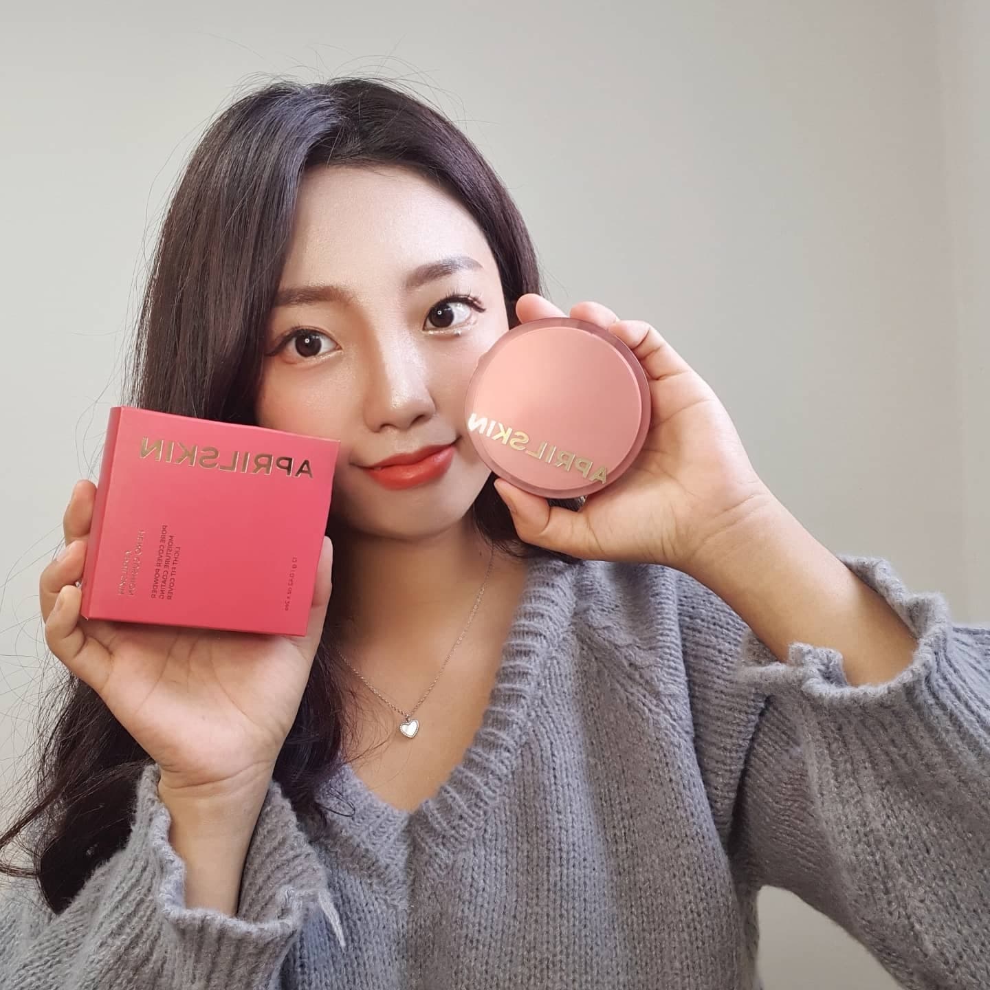 Phấn Nước Che Phủ Hoàn Hảo, Mịn Lì, Lâu Trôi APRILSKIN Hero Cushion SPF 50+/PA ++++ 12g
