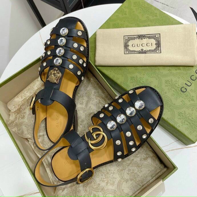 Sandal rọ đính đá về đen trắng hàng qccc